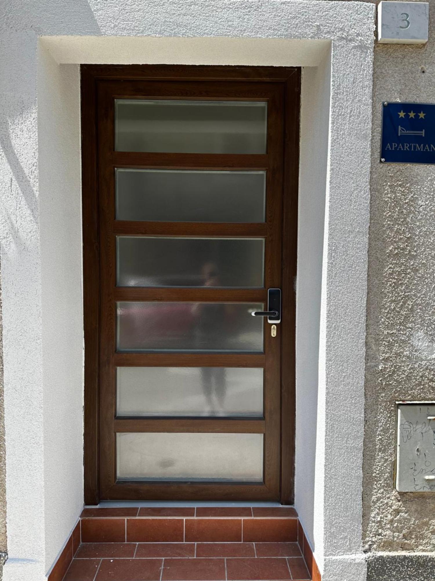 Crolivia Apartments Near Arena, Center Of Pula Bagian luar foto